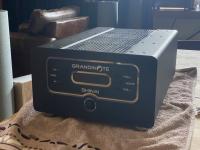 Grandinote Shinai - Class A, Dual mono, fully balanced - one of the best Integrateds amplifiers out there