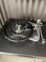 Rega P8 mit Excalibur Black und Zusatzhaube