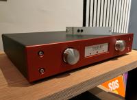 ISx Reference inkl Phono MM, Fernbedienung Rot