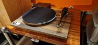 Planar 3 - 50 th Anniversary Edition walnut mit Rega Exact