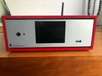 Pro-Ject Stream Box DS NET with remote, Wifi antenna by a fair deal included a orginal design casing in red!! + Tuner in Silver available.