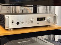 Flawless Teac UD 701 N DAC (inkl. Streamer + Preamp+ Headphones amp)