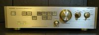 Luxman C-05