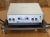 M2500 stereo (full dual mono) power amplifier excellent condition