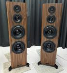 Bryston Middle T Active Speakers Pair - Walnut w/ Outrigger Bases