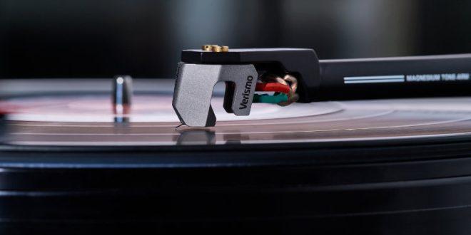 Ortofon MC Verismo vorführbereit im Schröder CB 12 Zoll Tonarm auf dem TW Acustic Raven LS www.berlin-hifi.de und www.audio-offensive.de