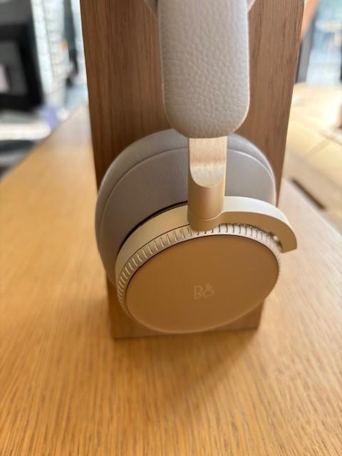 Neuheit! Hi Res Kopfhörer Bang & Olufsen Beoplay H 100 in Bonn verschiedene Farben erhältlich!